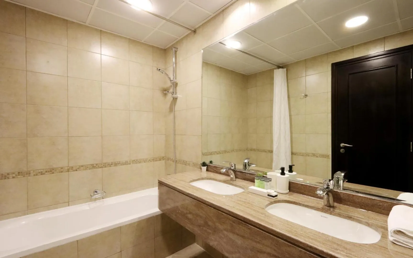 Apartment Livbnb - 2Br Tranquility W/ Sea And Ain View Dubai