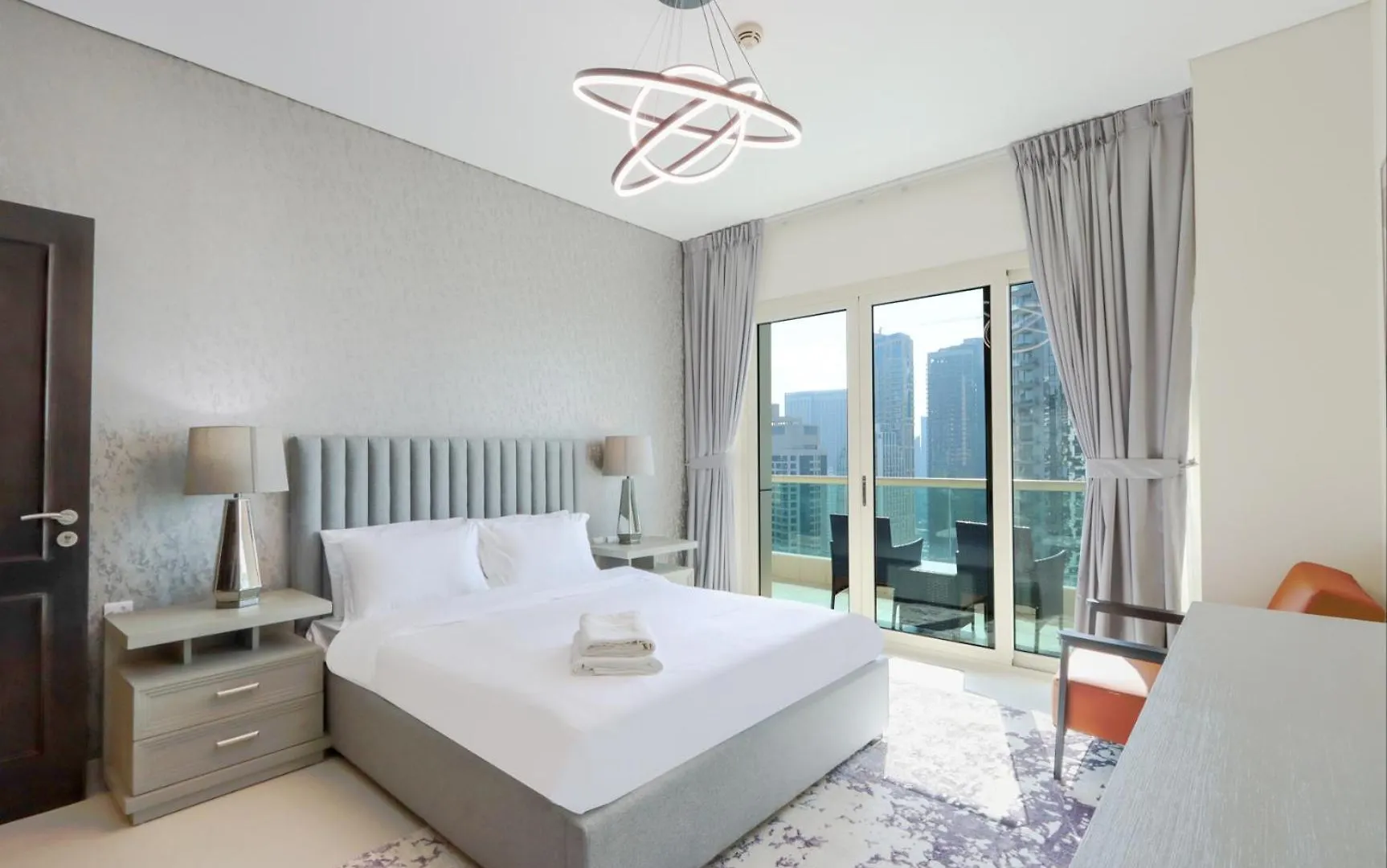 Apartment Livbnb - 2Br Tranquility W/ Sea And Ain View Dubai